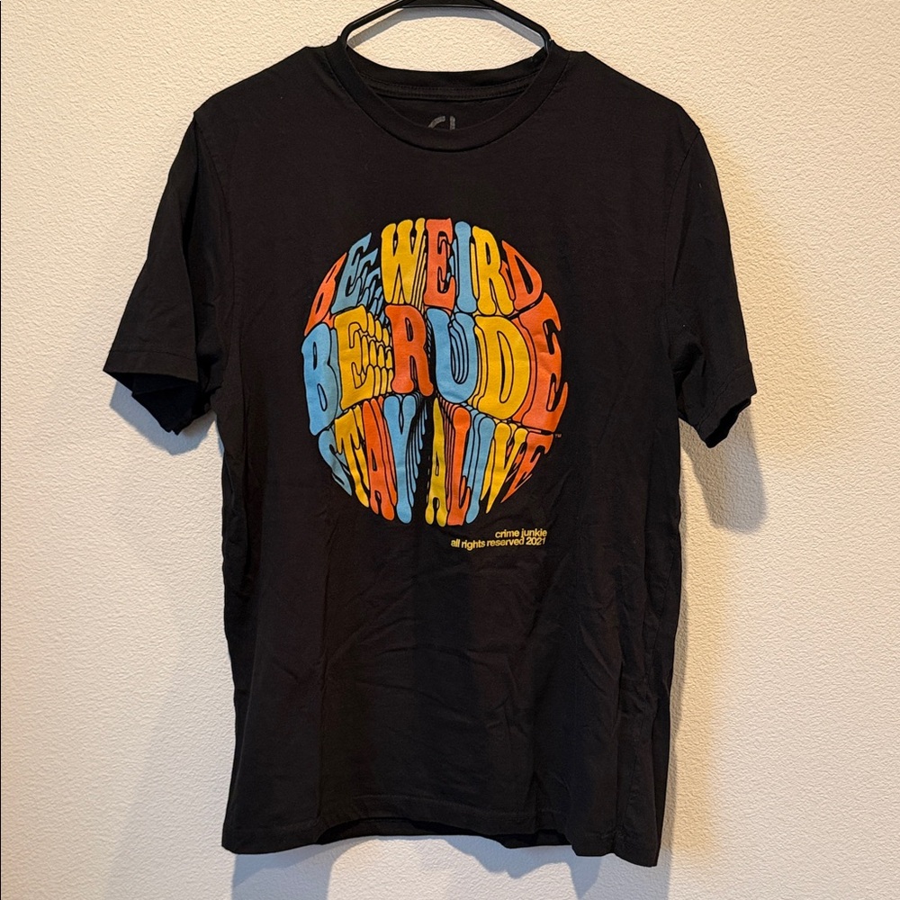 Women’s crime junkie tee!